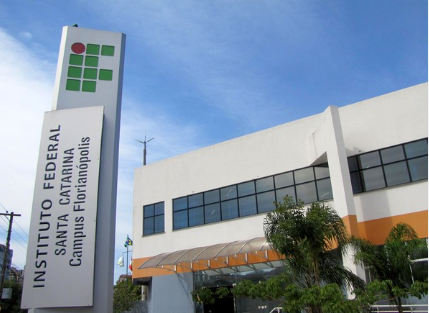  IFSC abre inscrições para cursos gratuitos em diversas áreas: de idiomas a teatro 